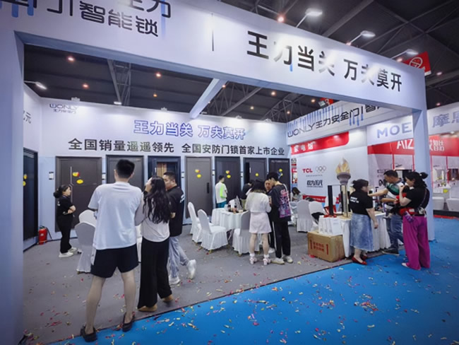 王力門業(yè) | 成都經(jīng)銷商廖芳霞：抖音直播“掘金”8.7萬，門鎖行業(yè)線上突圍新典范！