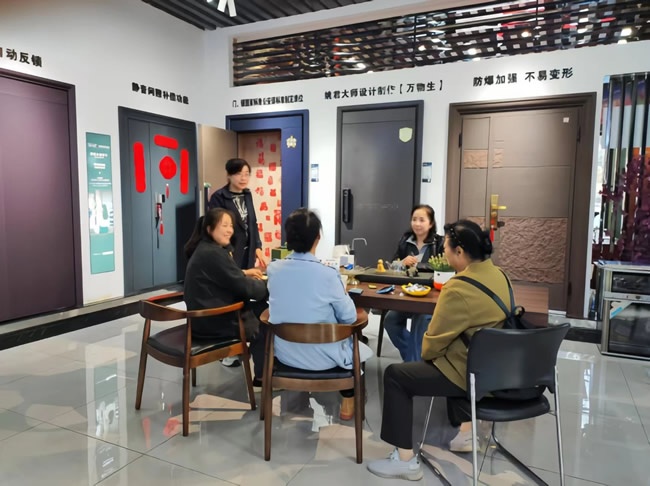王力門業