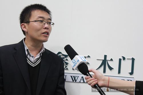 鑫旺木門(mén)王校鑫