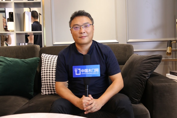 雙羽木門